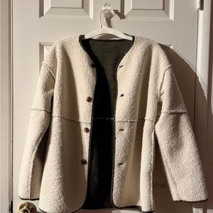 Banana Republic Reversible Cream Sherpa Bomber / Olive Green Jacket